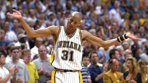 历史篮球篮板排名前十名_nba蓝板球历史排名_十大篮板球