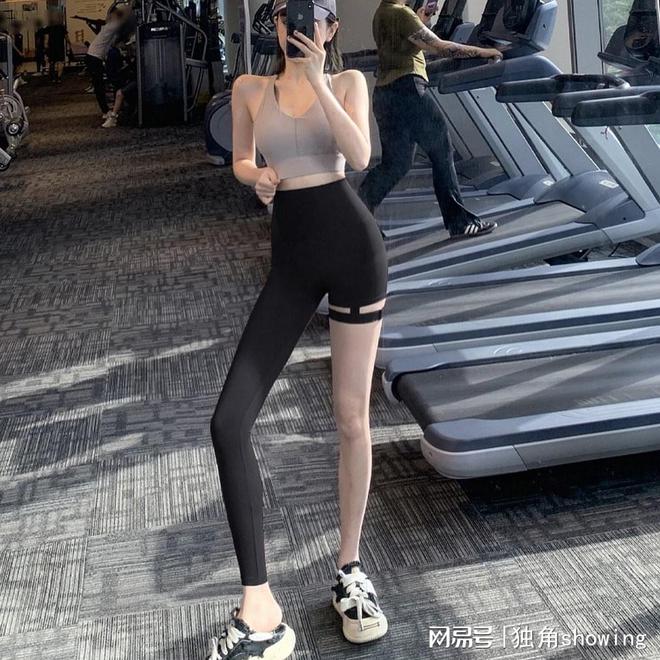 健身服女_健身房运动装女_健身房运动服 女