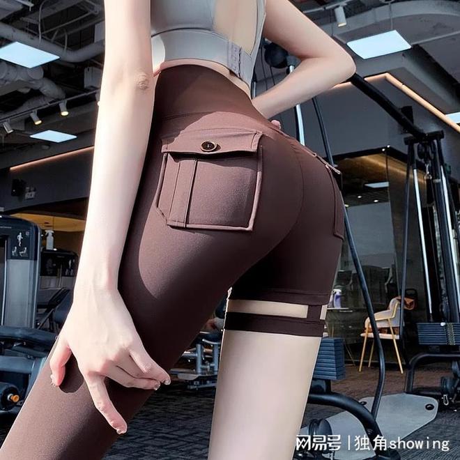 健身房运动服 女_健身房运动装女_健身服女