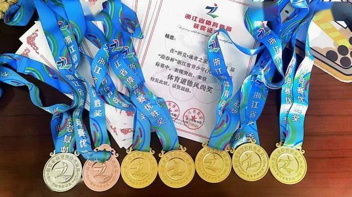 厉害了！西湖少年杨意游泳锦标赛获五金一银一铜